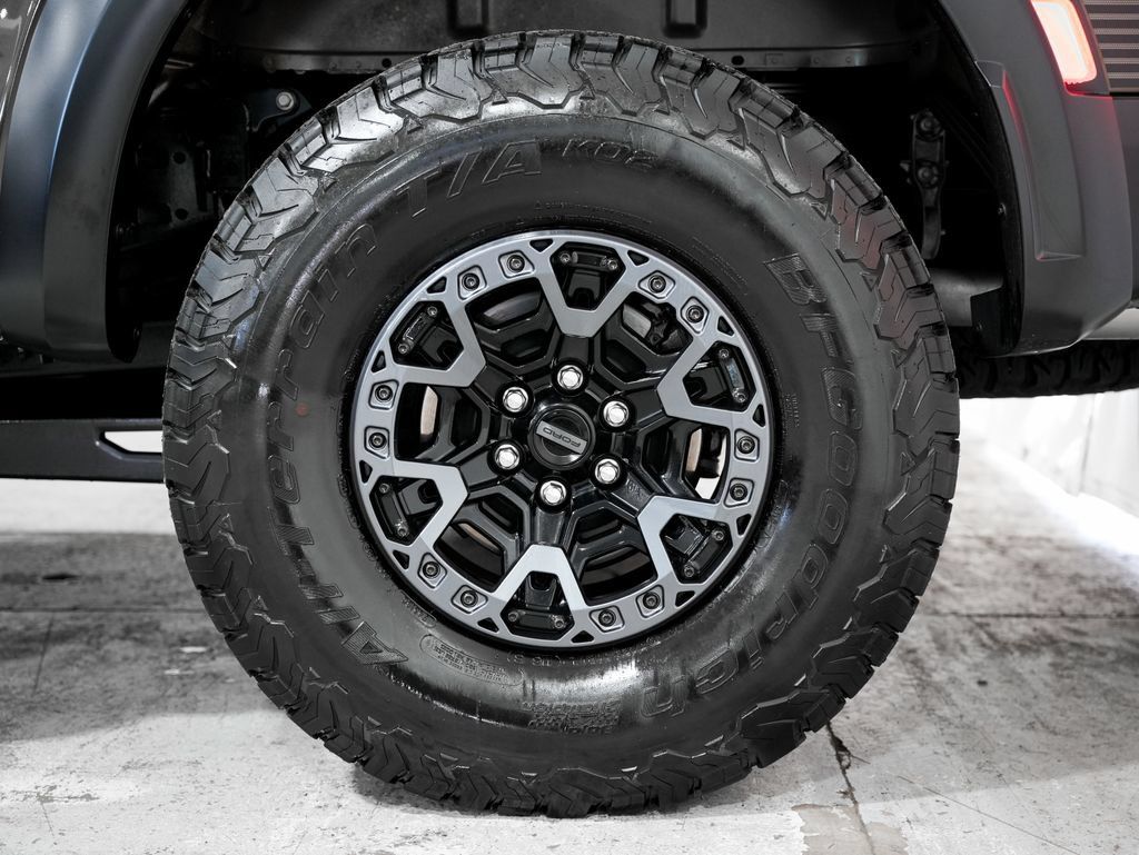 Used 2025 Ford F150 Raptor w/ Equipment Group 803A Raptor R AWD/4WD image 39