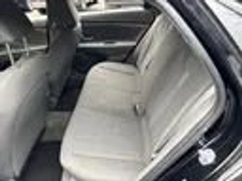 Used 2021 Hyundai Elantra SEL w/ Convenience Package FWD image 16