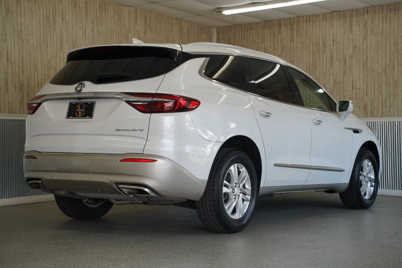Used 2019 Buick Enclave Essence FWD image 10