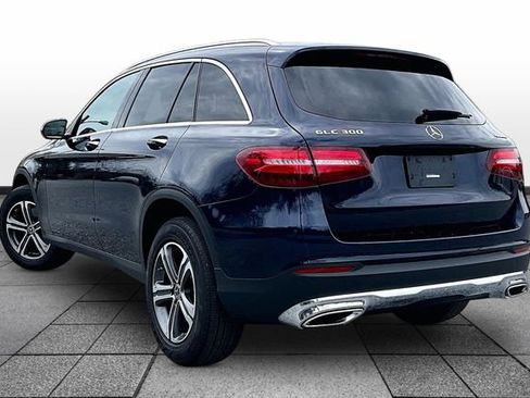 Used 2019 Mercedes-Benz GLC 300 4MATIC image 3