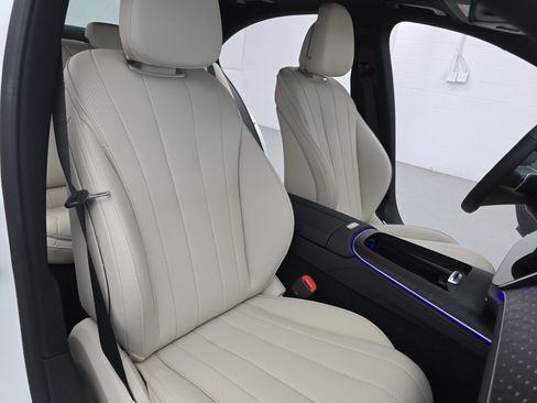 New 2026 Mercedes-Benz E 350 4MATIC Sedan image 10