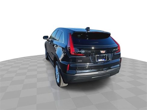 Used 2024 Cadillac XT4 Luxury image 7