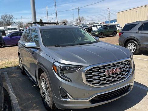 Used 2020 GMC Terrain Denali w/ Denali Premium Package image 1