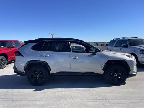 Used 2021 Toyota RAV4 XSE image 3