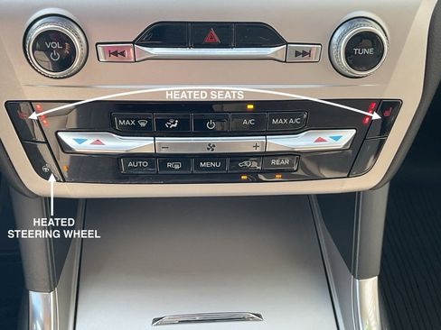 Used 2022 Ford Explorer XLT w/ Equipment Group 202A image 16