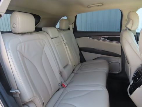 Used 2017 Lincoln MKX Select w/ Lincoln MKX Climate Package image 29