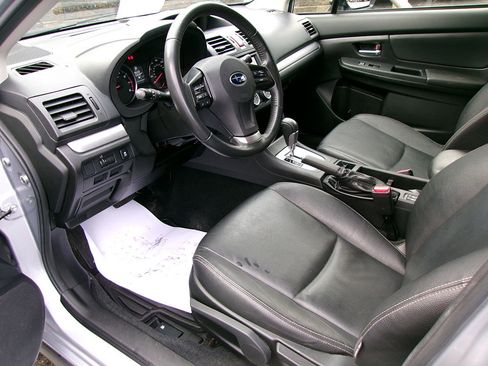 Used 2013 Subaru Crosstrek 2.0i Limited w/ Popular Pkg 2 image 12