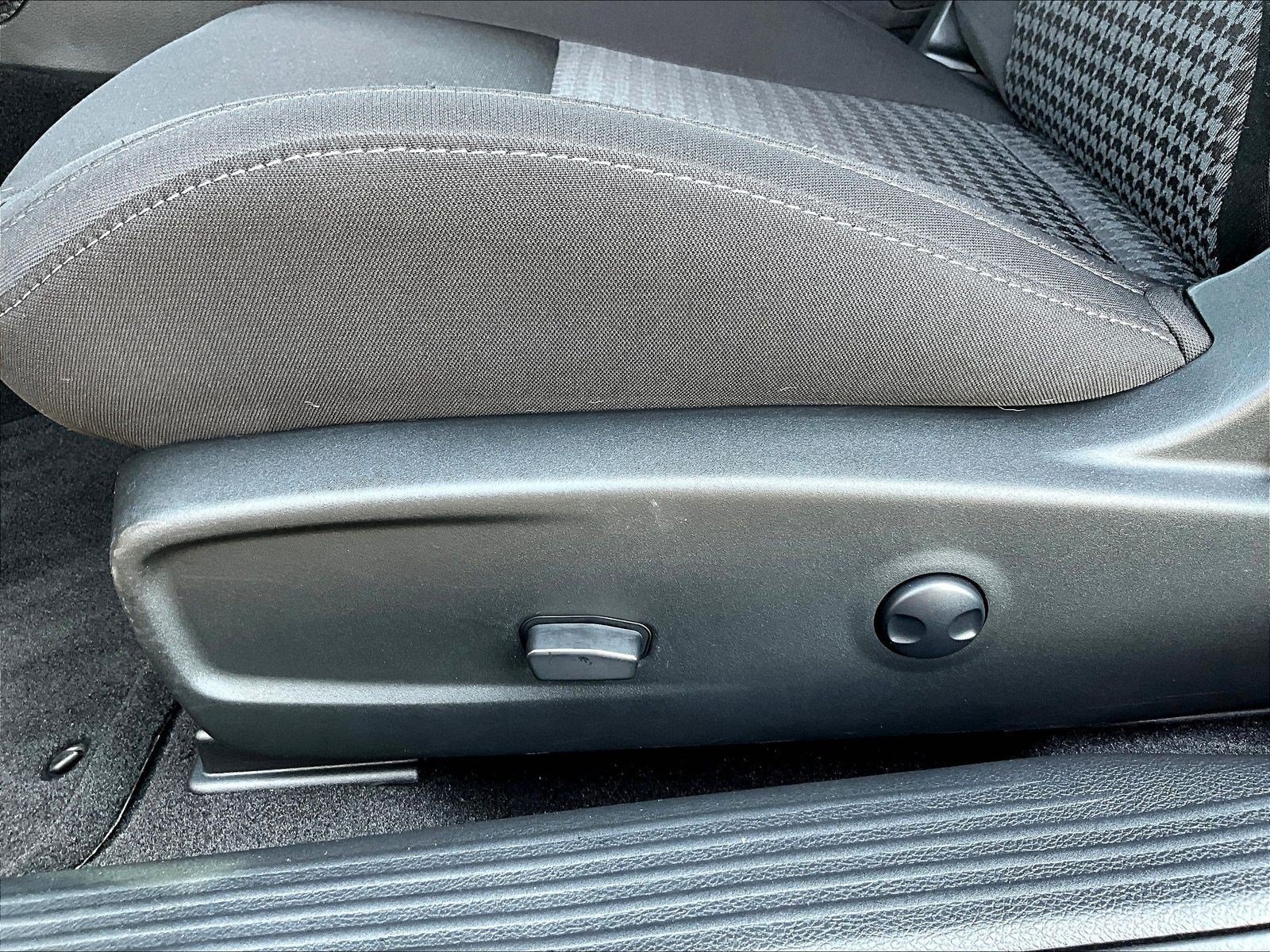 Used 2023 Dodge Challenger R/T RWD image 35