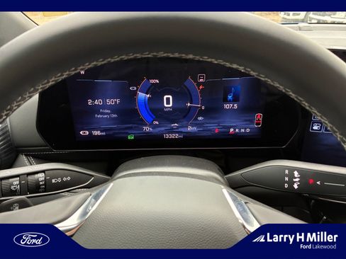 Used 2024 Chevrolet Blazer EV LT image 11