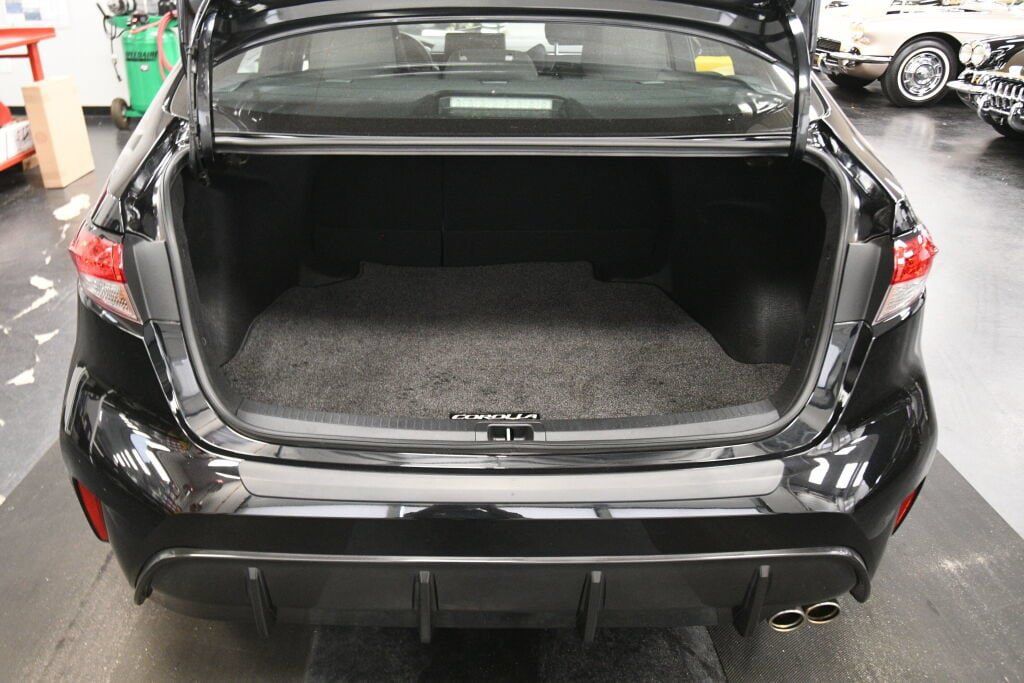 Used 2023 Toyota Corolla SE w/ Carpet Mat Package (TMS) FWD image 21