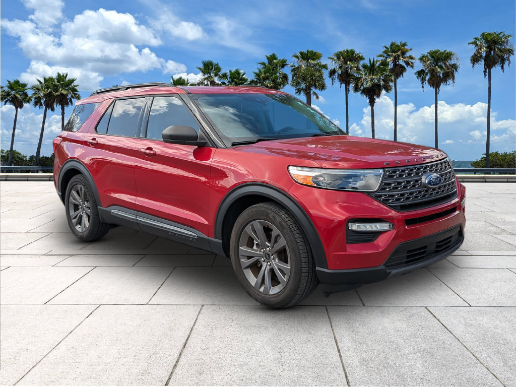 Used 2021 Ford Explorer XLT w/ Equipment Group 202A RWD image 2