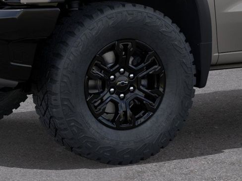 New 2026 Chevrolet Silverado 1500 ZR2 w/ LPO, Dark Essentials Package AWD/4WD image 33