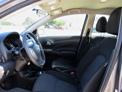 Used 2019 Nissan Versa SV FWD image 13
