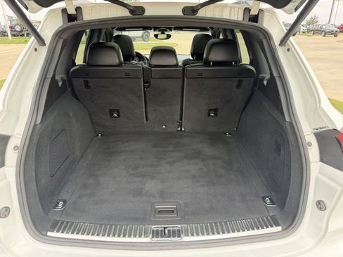 Used 2018 Porsche Cayenne S image 7