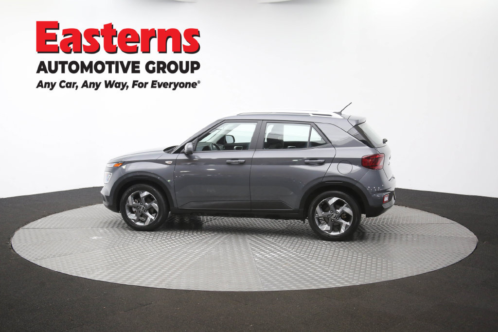 Used 2025 Hyundai Venue SEL FWD image 62