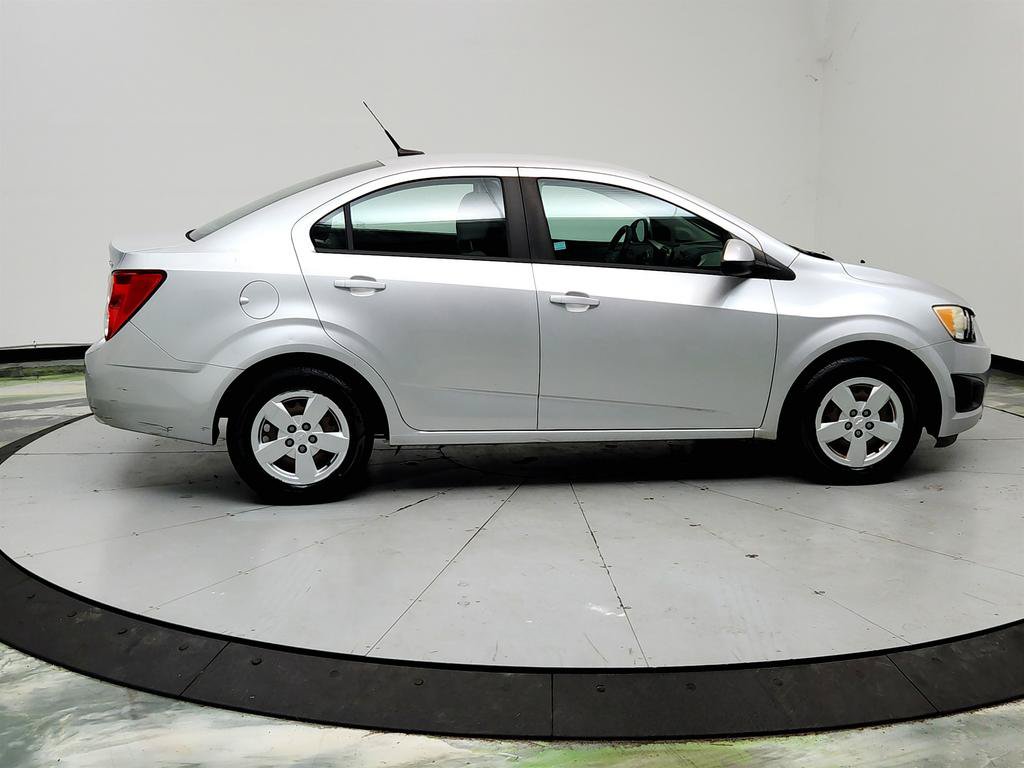 Used 2014 Chevrolet Sonic LS FWD image 4
