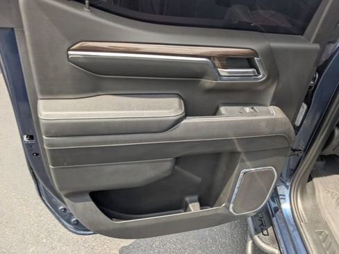 Used 2023 Chevrolet Silverado 1500 RST AWD/4WD image 12