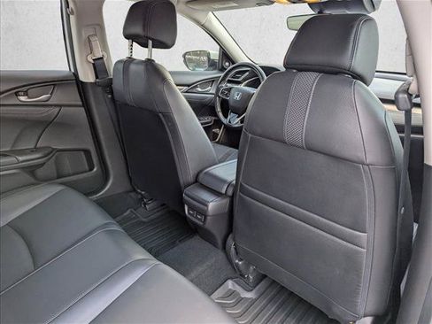 Used 2019 Honda Civic Touring image 30