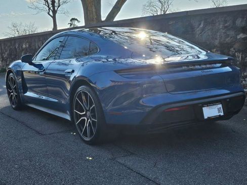 Used 2023 Porsche Taycan w/ Premium Package image 12