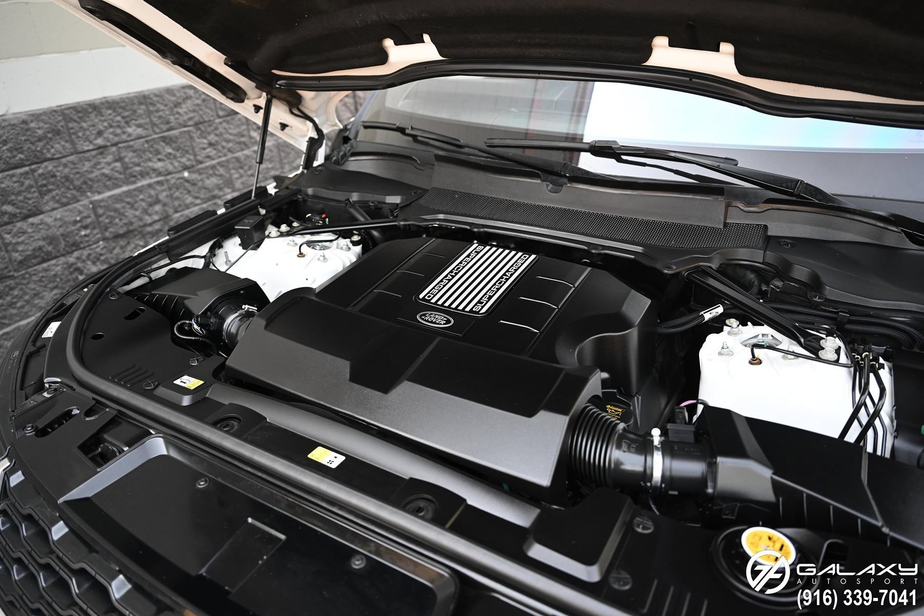 Used 2019 Land Rover Range Rover Sport HSE AWD/4WD image 30