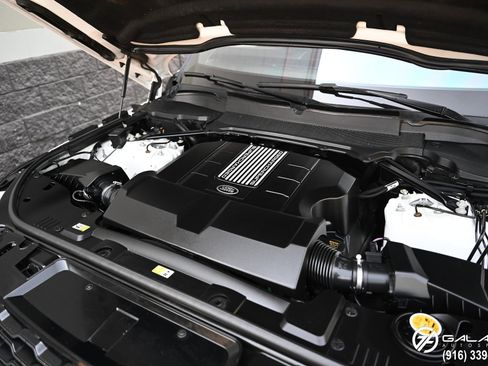 Used 2019 Land Rover Range Rover Sport HSE AWD/4WD image 30