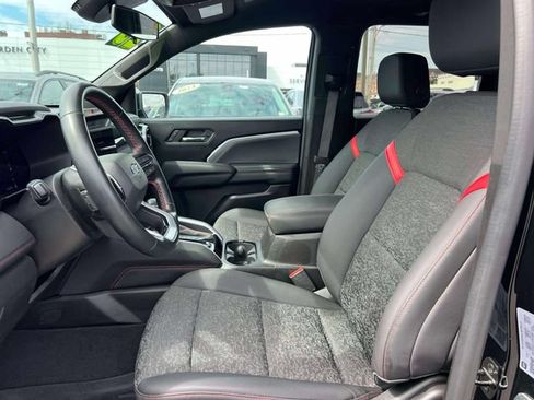 Certified 2023 Chevrolet Colorado Z71 w/ Advanced Trailering Package AWD/4WD image 16