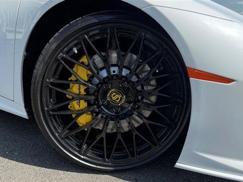 Used 2019 Lamborghini Huracan LP 580-2 RWD image 18