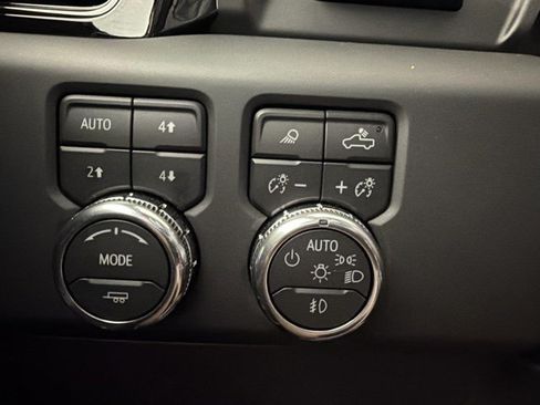 Used 2026 GMC Sierra 1500 AT4 w/ AT4 Premium Package AWD/4WD image 30