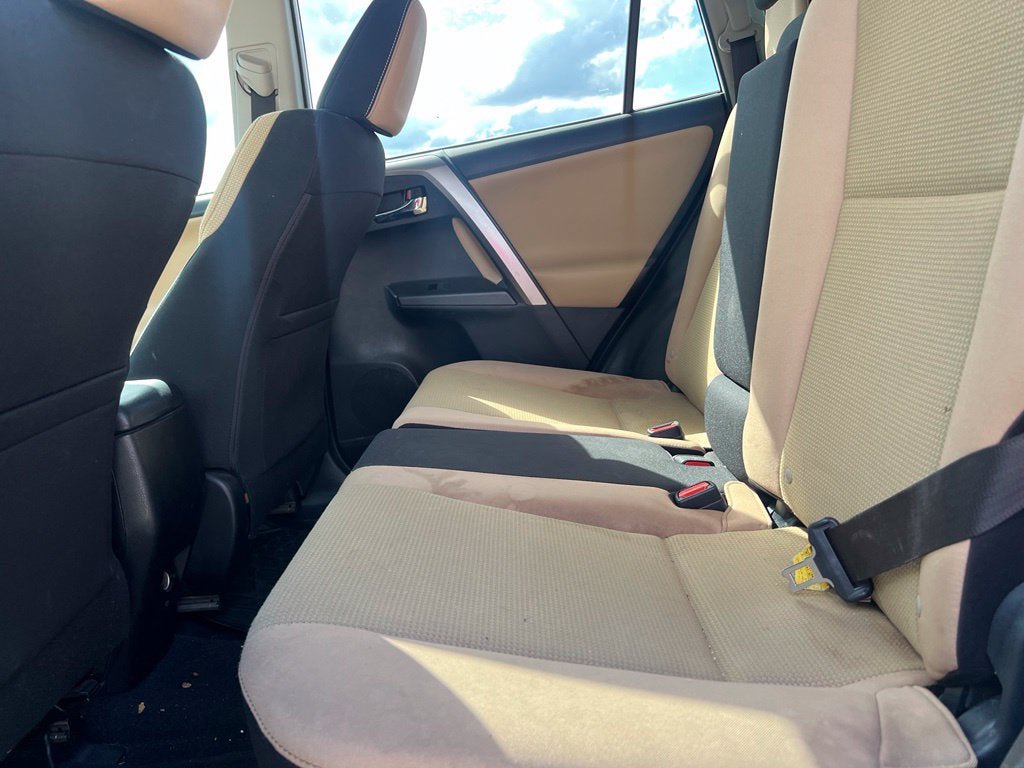 Used 2017 Toyota RAV4 XLE FWD image 21