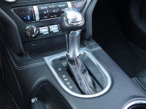 Used 2019 Ford Mustang GT Premium w/ GT Performance Package RWD image 30