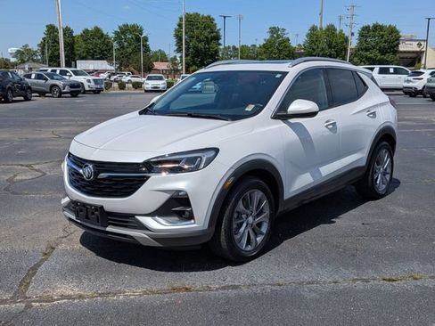 Used 2023 Buick Encore GX Essence w/ Experience Buick Package FWD image 7