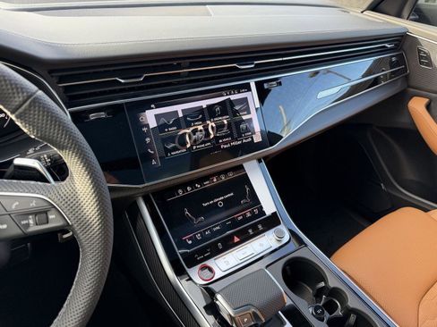 New 2026 Audi RS Q8 performance image 17