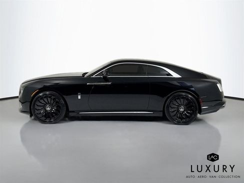 Used 2024 Rolls-Royce Spectre w/ Spectre Launch Package image 9