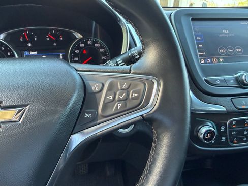 Used 2024 Chevrolet Equinox LT w/ LPO, Floor Liner Package FWD image 15