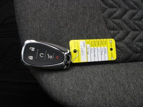 Used 2024 Chevrolet Equinox LT w/ LPO, Floor Liner Package image 7