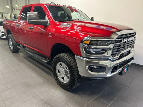 Used 2026 RAM 2500 Tradesman AWD/4WD image 2