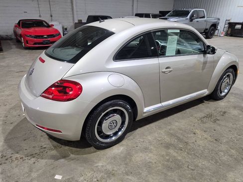 Used 2012 Volkswagen Beetle 2.5 FWD image 11