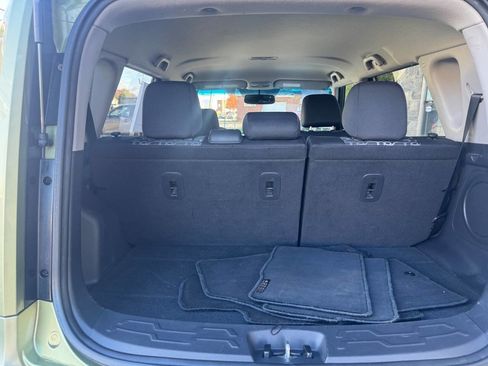 Used 2011 Kia Soul + w/ Audio Pkg image 16