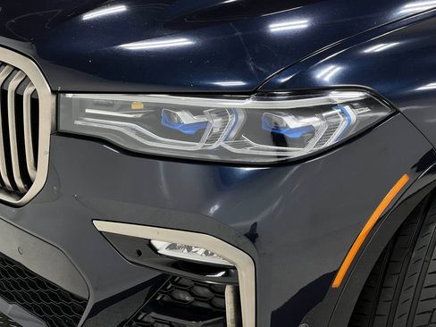 Used 2022 BMW X7 M50i w/ Cold Weather Package AWD/4WD image 40