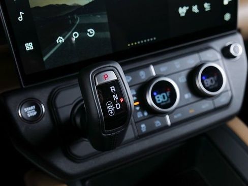 New 2026 Land Rover Defender 110 X-Dynamic SE image 14