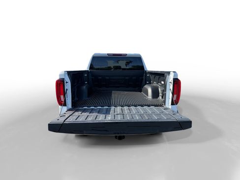 Used 2025 GMC Sierra 1500 SLT AWD/4WD image 17