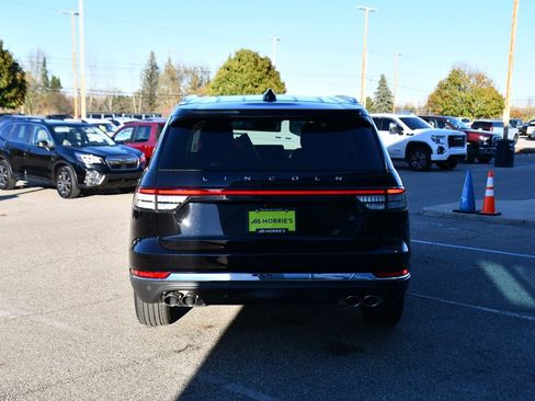 New 2026 Lincoln Aviator Premiere image 5