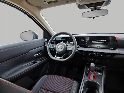New 2026 Nissan Kicks SR image 11