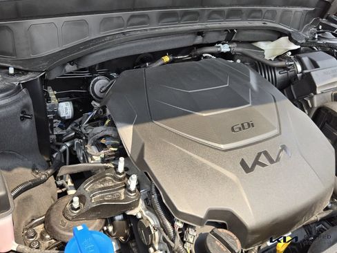 Certified 2025 Kia Telluride S FWD image 18