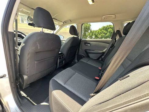 Used 2021 Nissan Rogue SV FWD image 37