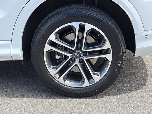 Certified 2025 Audi Q5 Premium w/ Convenience Package AWD/4WD image 35