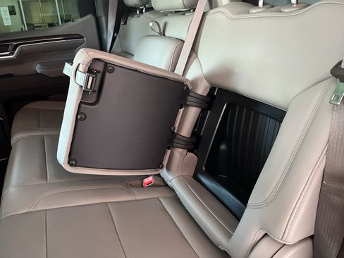 Used 2024 Chevrolet Silverado 1500 LTZ image 14