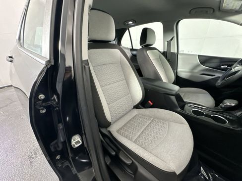 Used 2022 Chevrolet Equinox LS FWD image 27