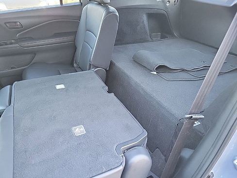 Used 2023 Honda Passport EX-L image 15