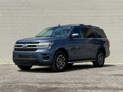 Used 2022 Ford Expedition XLT AWD/4WD image 1